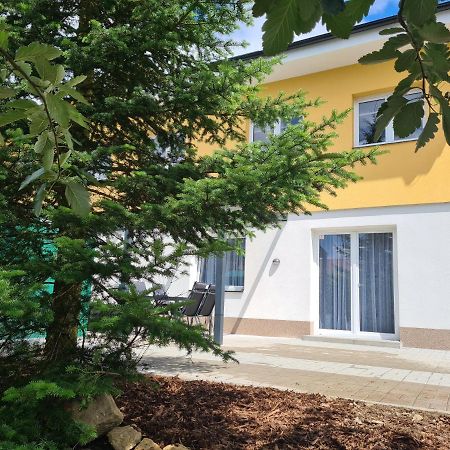 Apartman Kuba Frymburk Luaran gambar