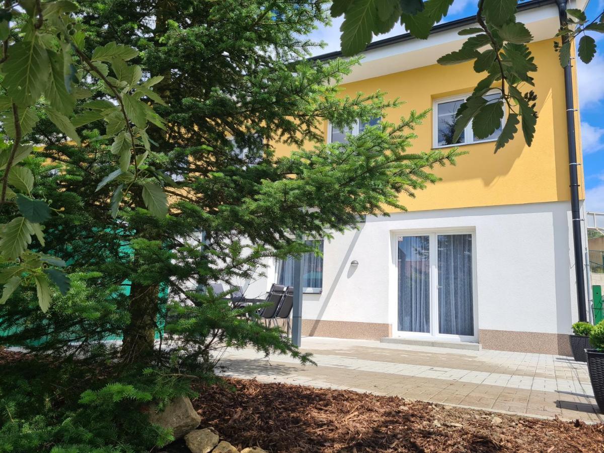 Apartman Kuba Frymburk Luaran gambar